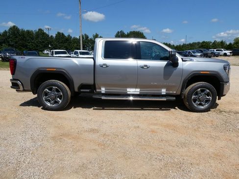 New 2026 GMC Sierra 2500 SLT w/ SLT Premium Package AWD/4WD image 3