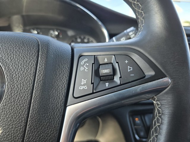 Used 2022 Buick Encore Preferred w/ Safety Package II AWD/4WD image 19