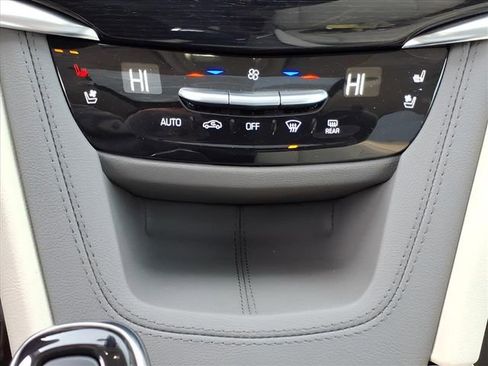 Used 2025 Cadillac XT6 Premium Luxury w/ LPO, Floor Liner Package image 24