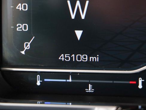 Used 2023 GMC Sierra 1500 Elevation w/ Preferred Package image 16