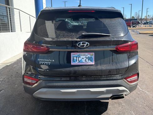 Used 2019 Hyundai Santa Fe SE image 5