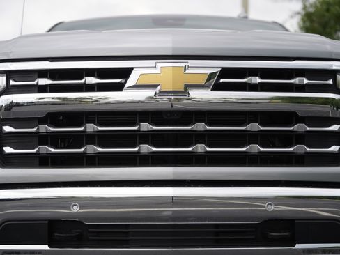 New 2026 Chevrolet Silverado 1500 LTZ w/ LTZ Premium Package AWD/4WD image 38