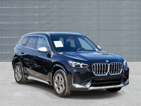 Used 2023 BMW X1 xDrive28i image 1