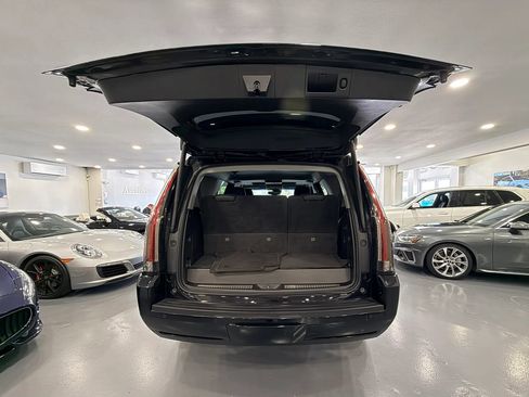 Used 2015 Cadillac Escalade Premium RWD image 45