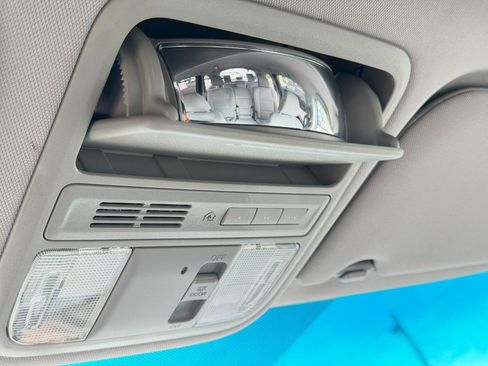 Used 2012 Honda Odyssey EX image 61