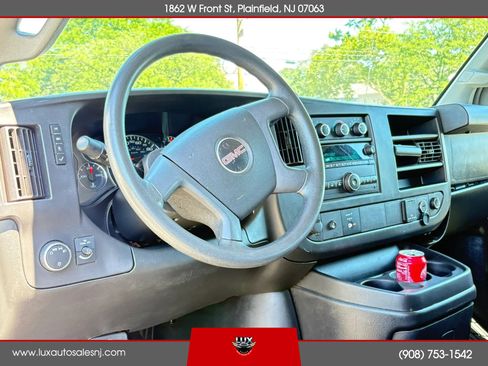 Used 2017 GMC Savana 2500 RWD image 15