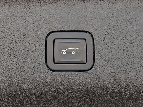 Used 2024 Chevrolet Tahoe RST AWD/4WD image 29