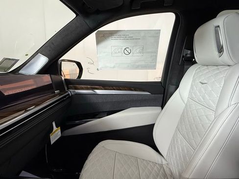 New 2026 Cadillac Escalade ESV Platinum Sport image 22