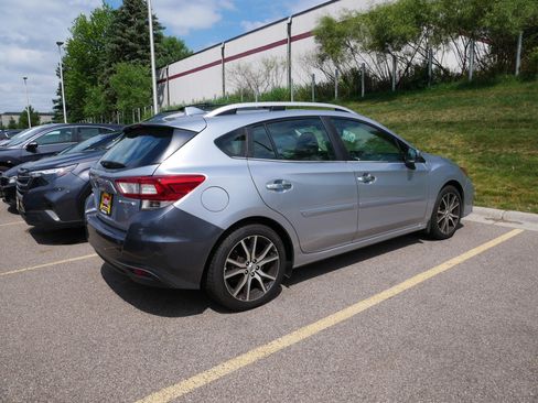Used 2018 Subaru Impreza 2.0i Limited AWD/4WD image 3