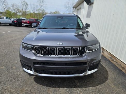 Used 2024 Jeep Grand Cherokee L Limited AWD/4WD image 2
