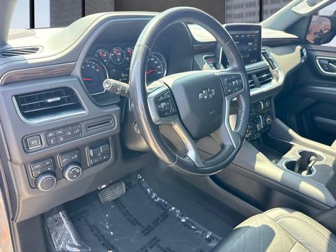 Used 2021 Chevrolet Tahoe Z71 w/ Z71 Signature Package AWD/4WD image 34