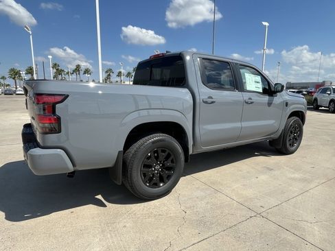New 2026 Nissan Frontier SV image 2