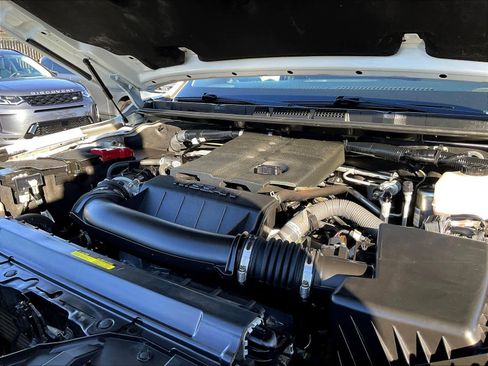 Used 2024 Nissan Frontier PRO-4X w/ Technology Package image 33