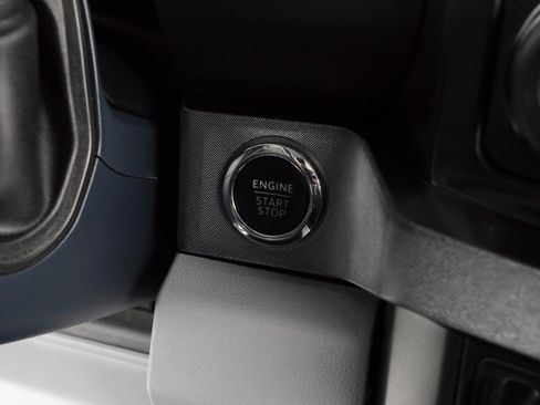 Used 2023 Ford F250 Limited w/ FX4 Off-Road Package image 34