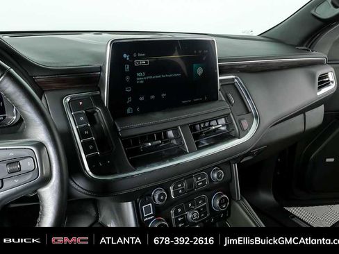 Used 2022 Chevrolet Suburban LT w/ Luxury Package image 14