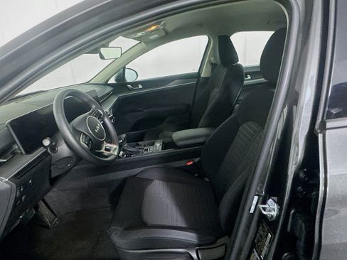 Used 2025 Kia K5 LXS image 13