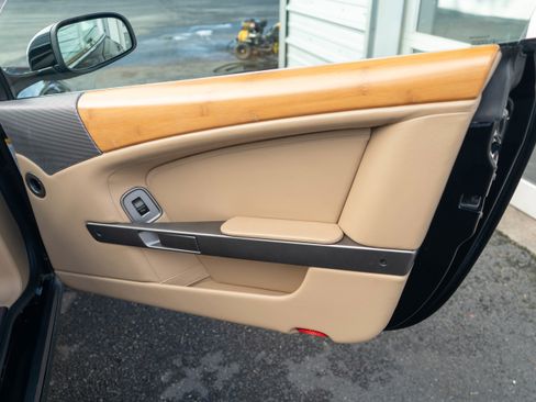 Used 2009 Aston Martin DB9 Volante image 27