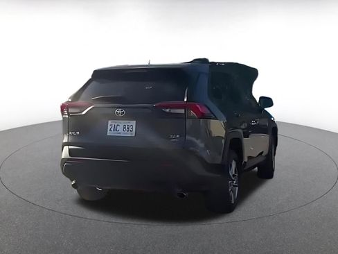 Used 2025 Toyota RAV4 XLE image 3