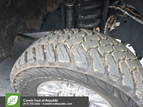 Used 2022 Ford F350 Lariat w/ Chrome Package image 4