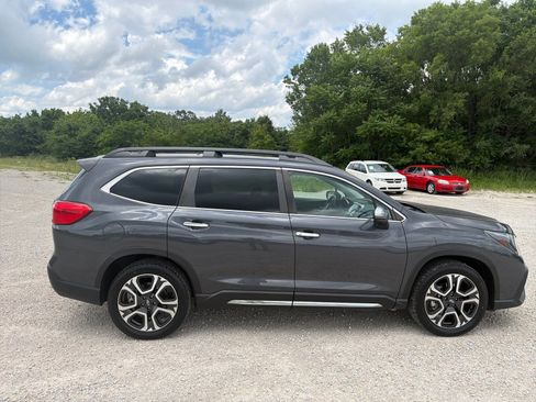 Used 2023 Subaru Ascent Touring AWD/4WD image 7