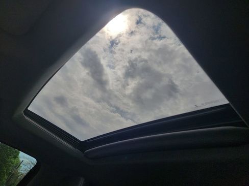 Used 2022 GMC Sierra 1500 SLT w/ SLT Premium Plus Package image 27