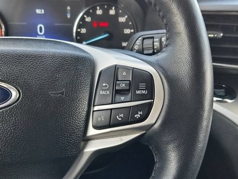 Used 2023 Ford Explorer XLT w/ Equipment Group 202A AWD/4WD image 29