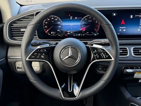 New 2026 Mercedes-Benz GLS 450 4MATIC image 13