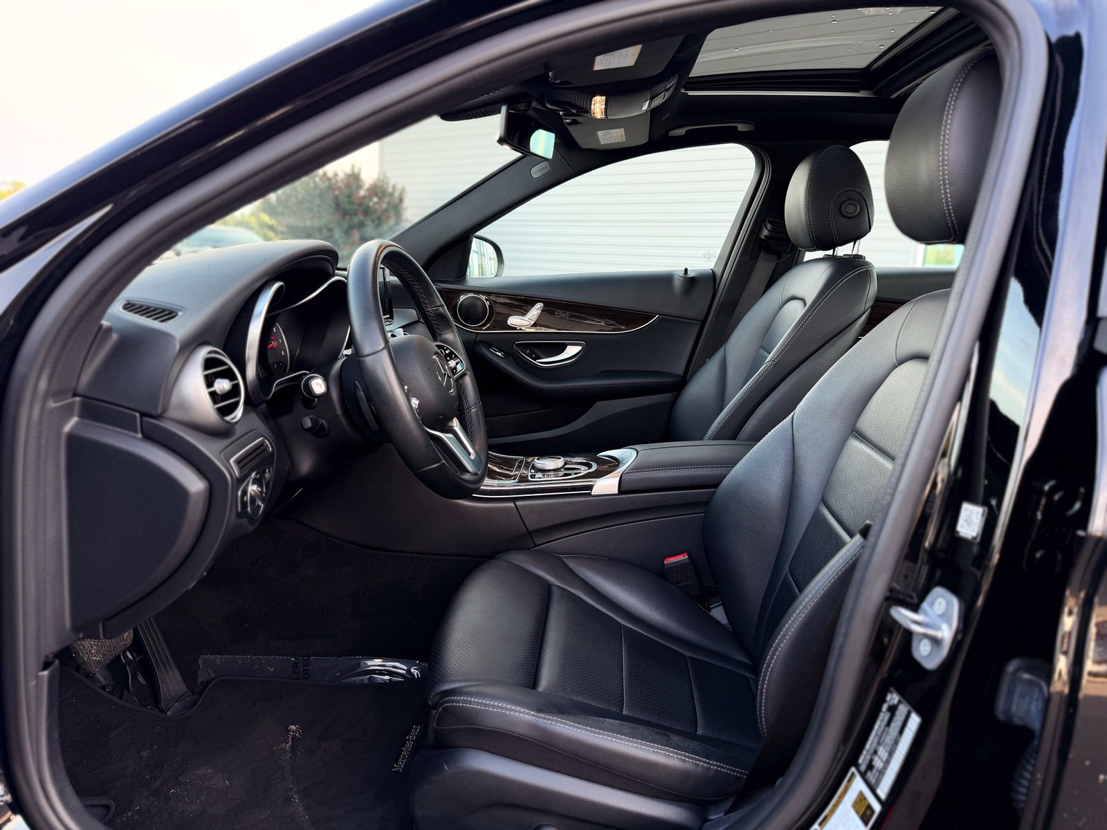 Used 2019 Mercedes-Benz C 300 Sedan image 16