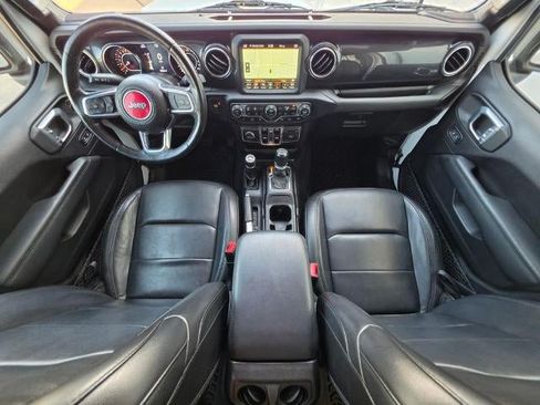Used 2020 Jeep Wrangler Unlimited Sahara AWD/4WD image 27