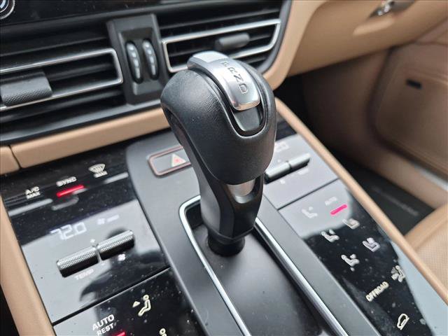 Used 2023 Porsche Macan S AWD/4WD image 10