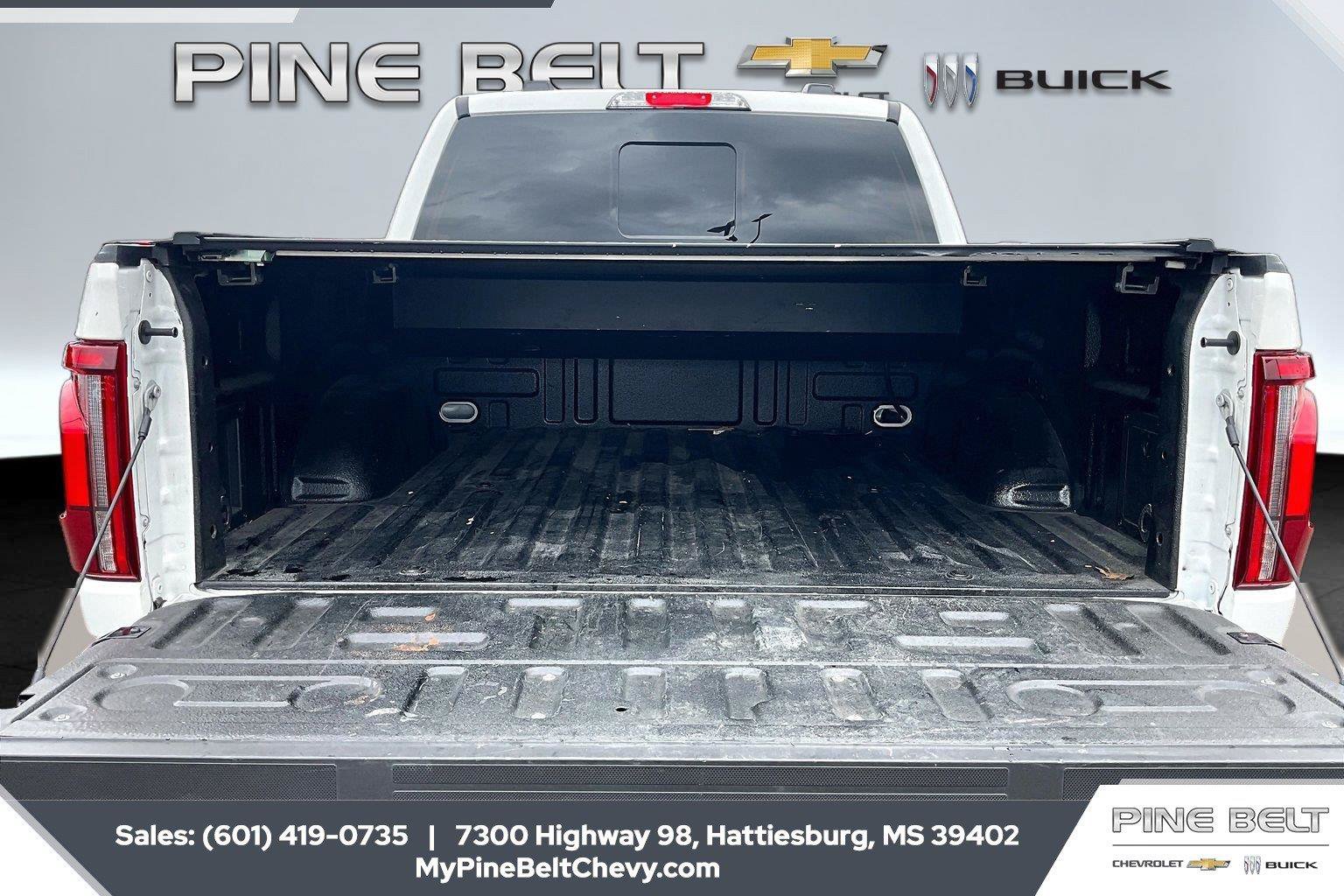 Used 2025 Ford F150 Lariat w/ Equipment Group 501A Mid AWD/4WD image 5