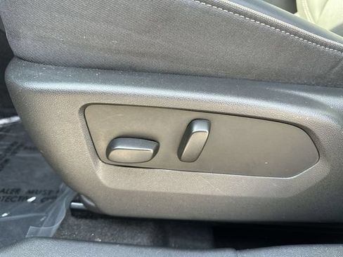 Certified 2023 Buick Envision Essence FWD image 16