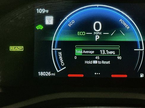 Used 2025 Toyota Camry LE FWD image 18