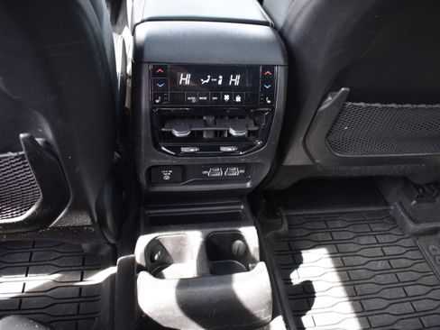 Used 2021 Jeep Grand Cherokee L Overland w/ Luxury Tech Group IV image 29