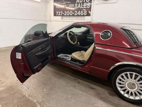 Used 2004 Ford Thunderbird RWD image 12