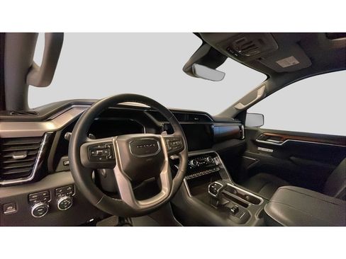 Used 2023 GMC Sierra 1500 Denali w/ Technology Package AWD/4WD image 11