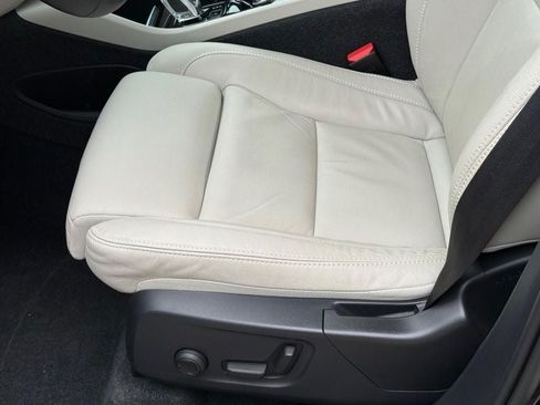 Used 2023 Volvo XC40 B5 Ultimate w/ Climate Package AWD/4WD image 21