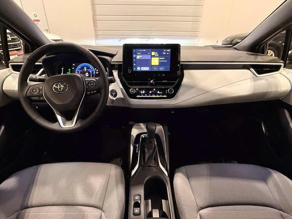 Used 2027 Toyota Corolla SE FWD image 26