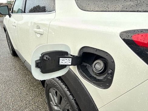 Used 2024 Nissan Pathfinder SV AWD/4WD image 23