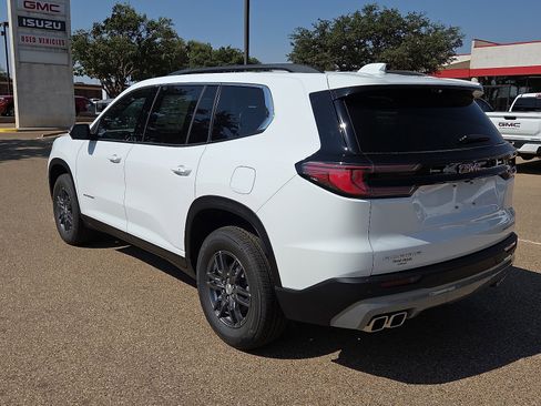 New 2026 GMC Acadia Elevation image 3