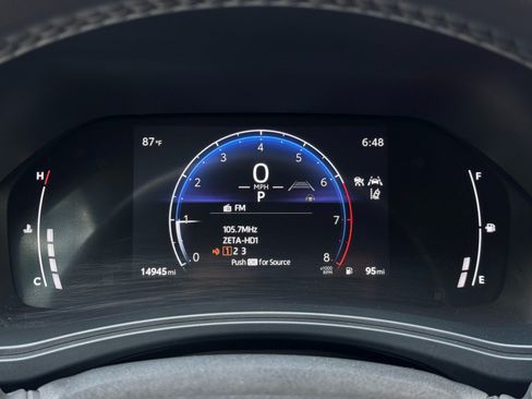 Used 2024 Toyota Grand Highlander AWD image 18