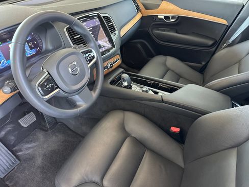 Certified 2024 Volvo XC90 B6 Plus w/ Protection Package Premier AWD/4WD image 16