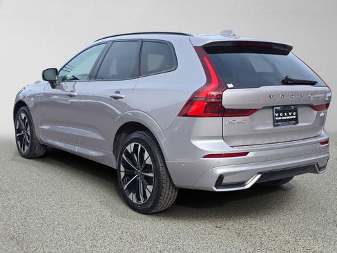 Used 2026 Volvo XC60 B5 Plus w/ Protection Package Premier AWD/4WD image 5