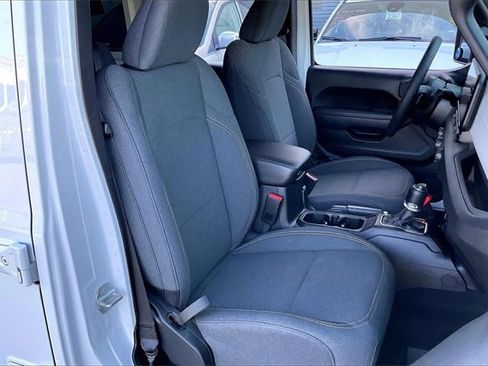 Used 2026 Jeep Wrangler Willys image 6