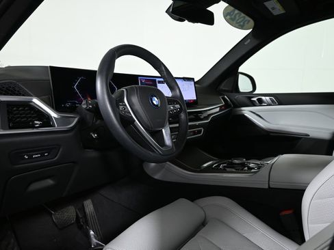 Certified 2024 BMW X5 xDrive50e w/ Premium Package image 15