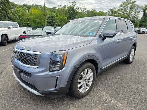 Used 2021 Kia Telluride LX AWD/4WD image 3