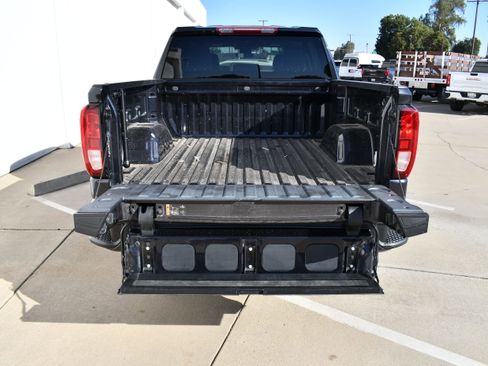Used 2022 GMC Sierra 1500 Elevation image 8