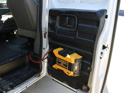 Used 2018 GMC Savana 2500 Extended RWD image 18