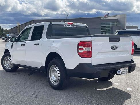 New 2025 Ford Maverick XL image 3