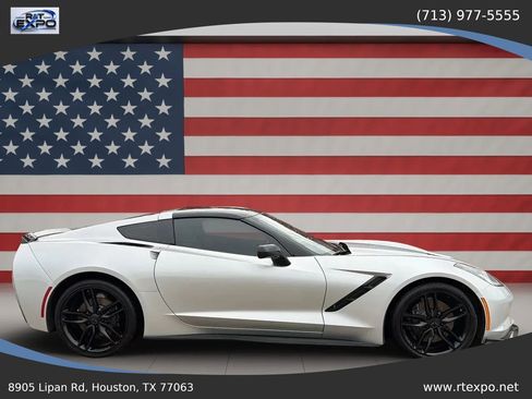 Used 2016 Chevrolet Corvette Stingray Coupe w/ 3LT Preferred Equipment Group RWD image 11
